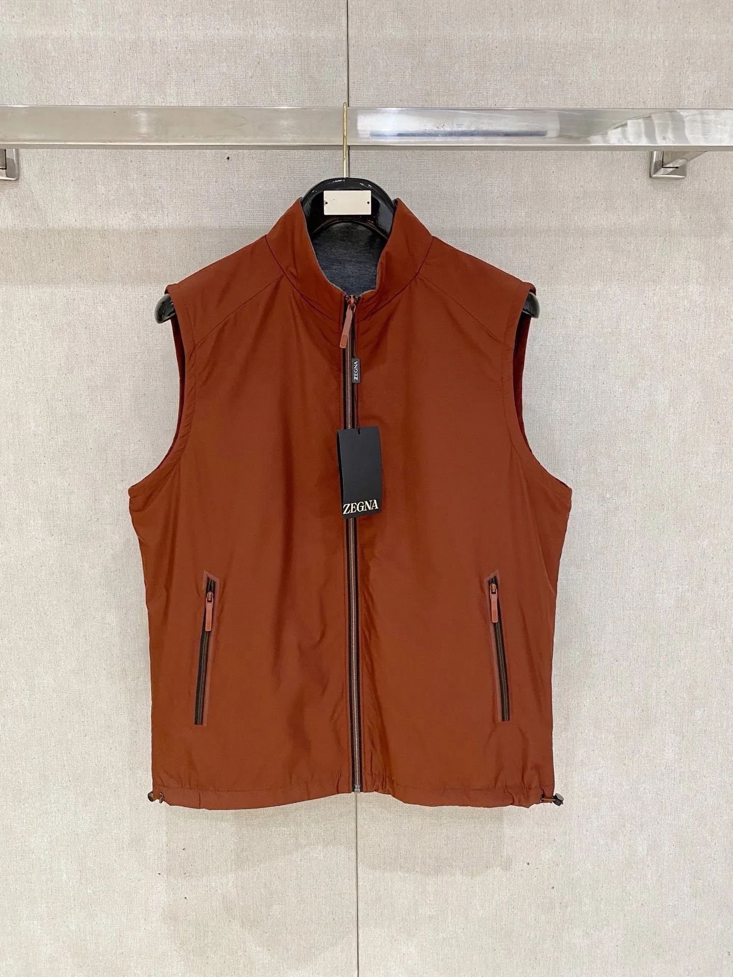 Zegna ： ， ， ， 、 ， ； ，Breathable ， ， 。 ： logo， ； ， ， ； ， ， ； ， ， 。 ： ， ， ； ， ， T 、 、 ； ， ； ， ， 。 ： 、 、 ， ， Versatile 。 ：Cream White、 、 、Navy Blue 、Black Sizes：M-4XL